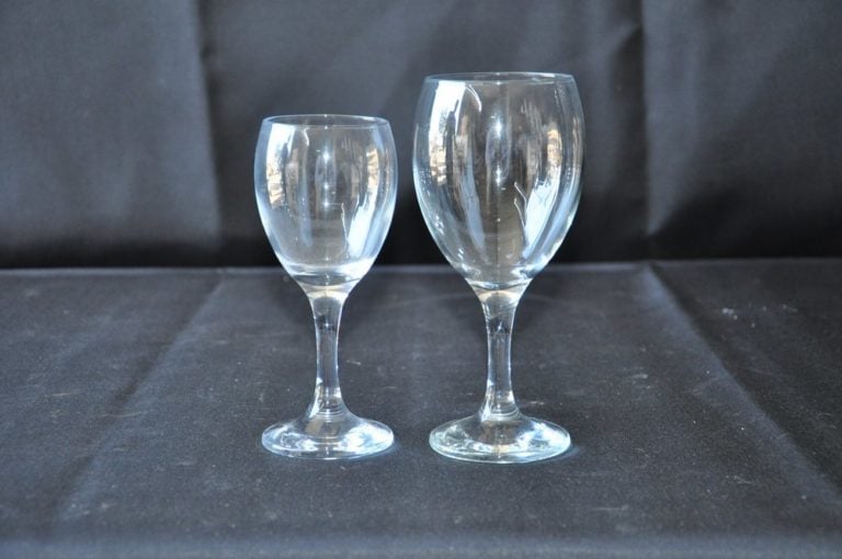 כוס שתיה קרה על רגל/כוס יין אימפרייאל